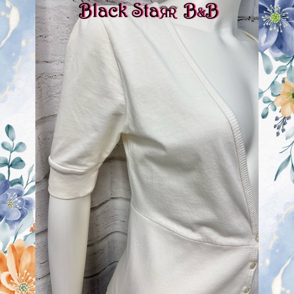White cotton half button down 3/4” sleeve sweater cardigan by Paraphrase. Sz Sm - Picture 4 of 8